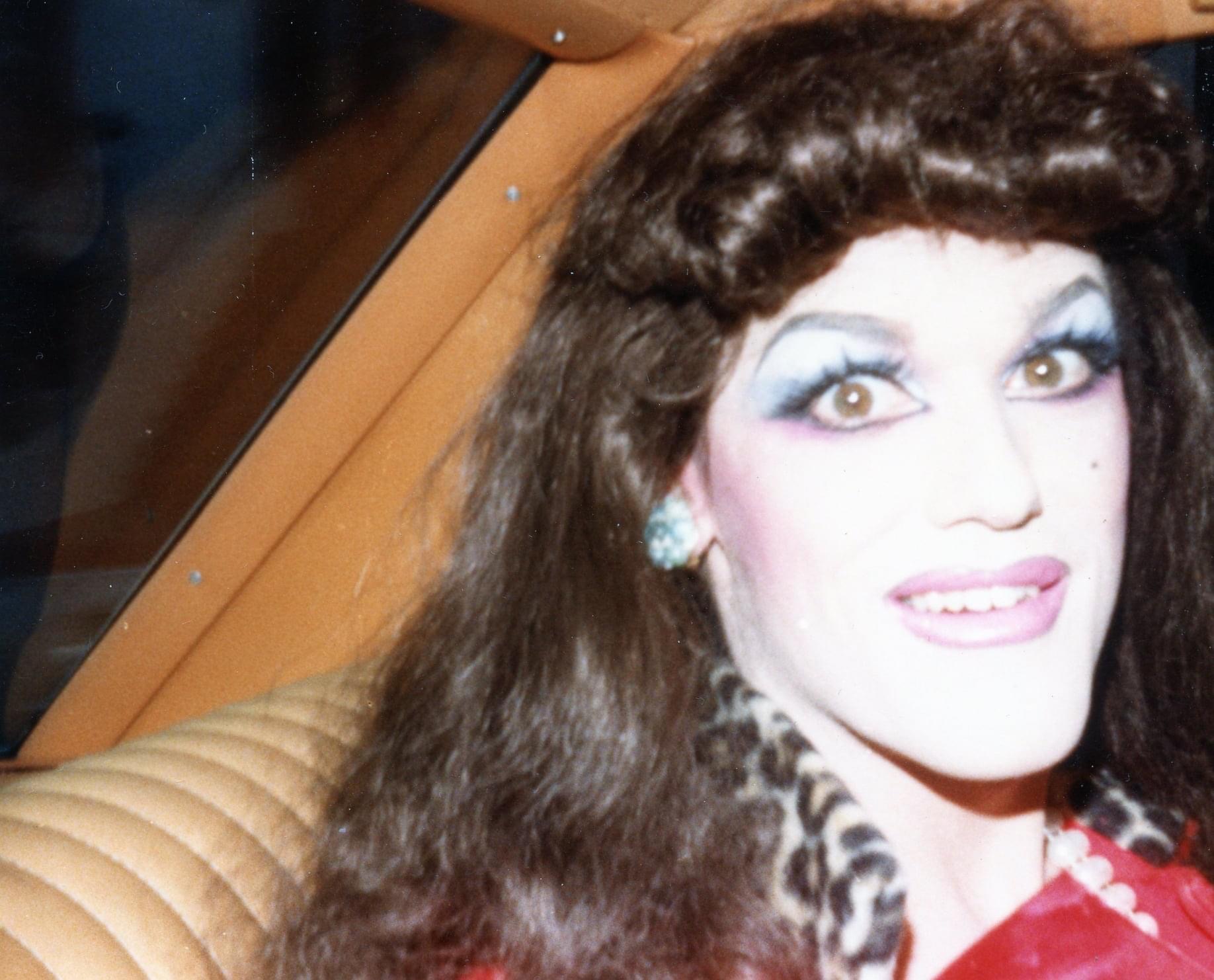 19DCC2F9-BC32-4FCE-A71A-D206D8D8B91B